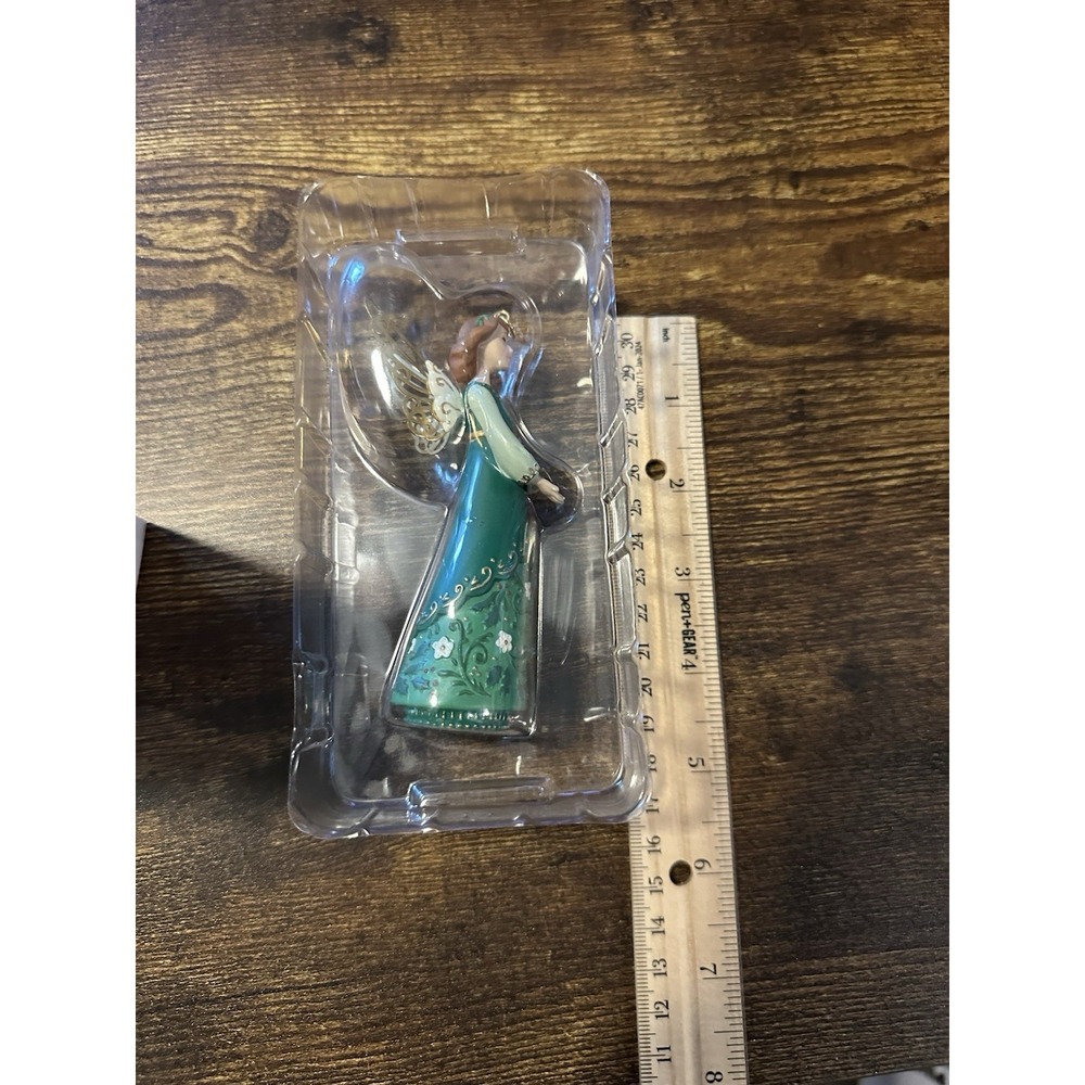 Vintage 2005 Hallmark Keepsake Joyful Tidings Esmeralda Angel Christmas Ornament - Picture 3 of 4